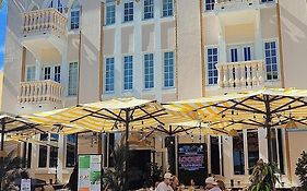 918 Sobe Flats